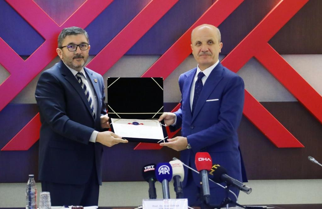 “2024 Yılı Mekânda Erişebilirlik (Turuncu Bayrak)” Kategorisinde Ödül Almaya Hak Kazandık